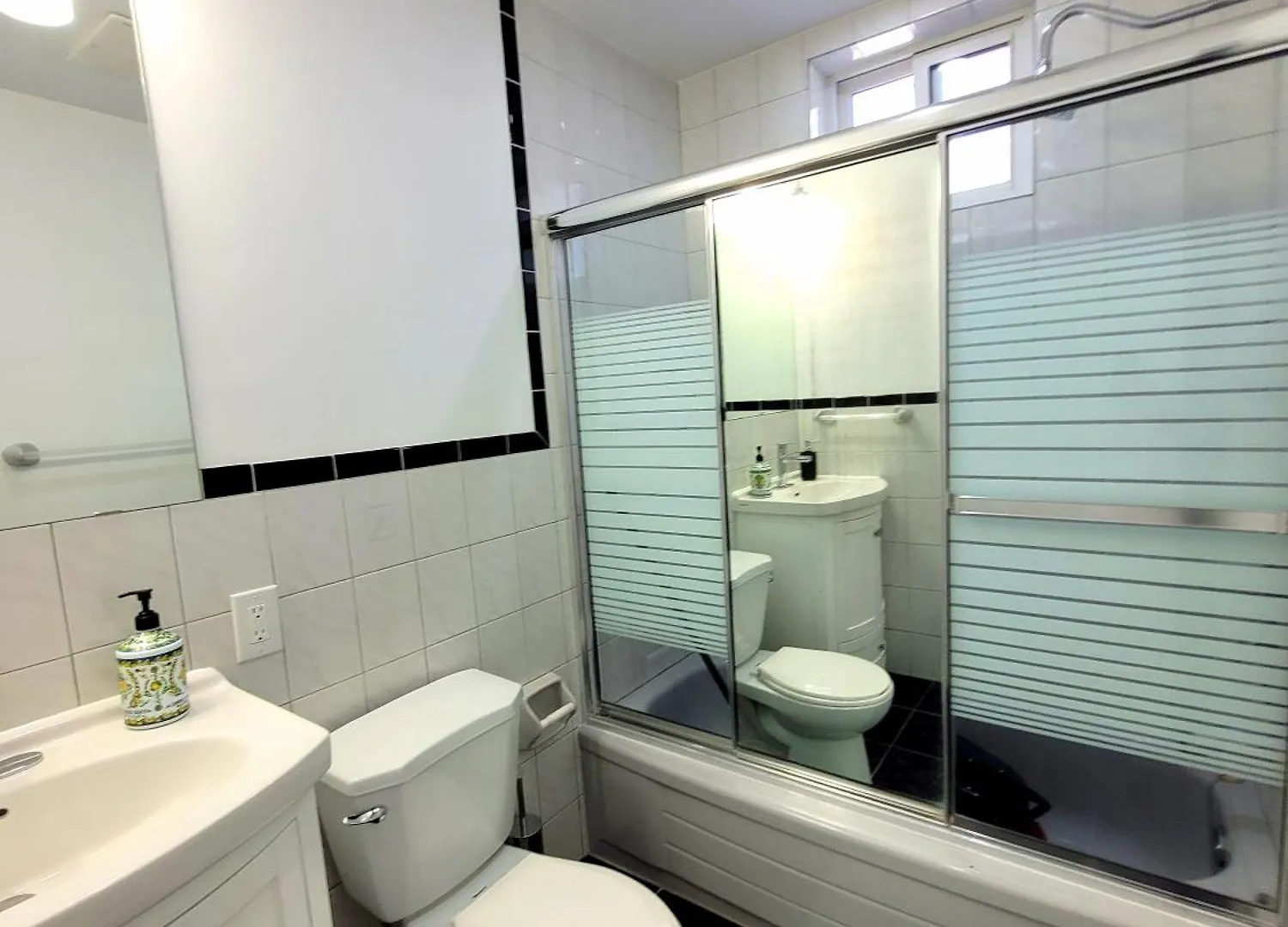 Deluxe Queen Rooms Downtown Toronto 0*,